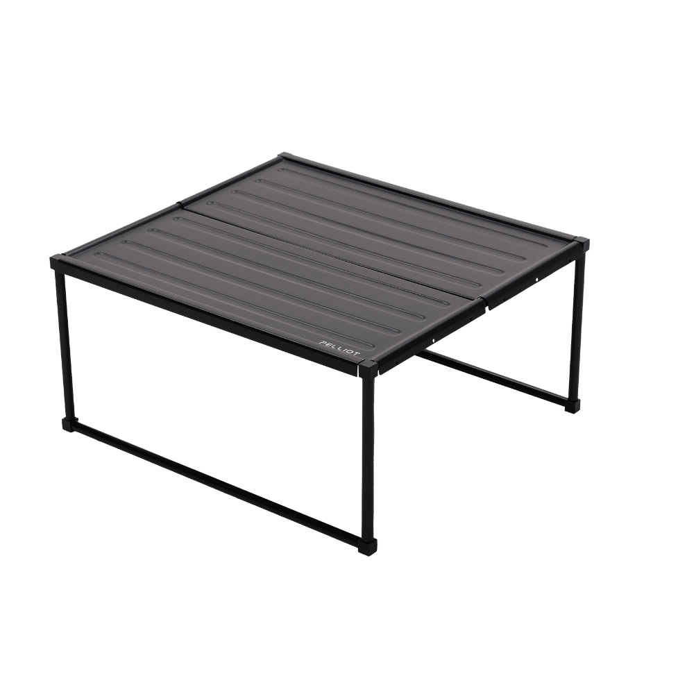 Multifunctional aluminum alloy folding table